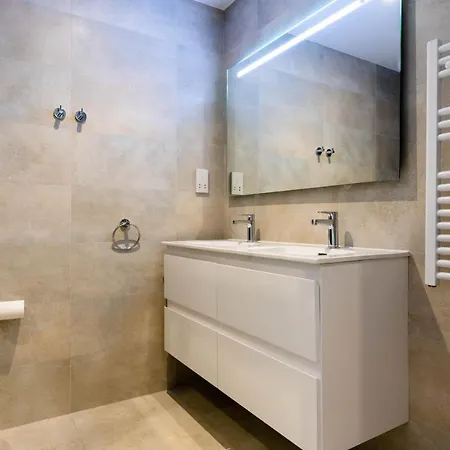 E1 Penthouse-hosted By Sweetstay Apartment *