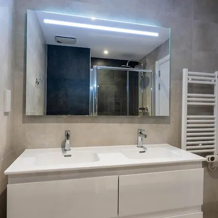 E1 Penthouse-hosted By Sweetstay * Gibraltar
